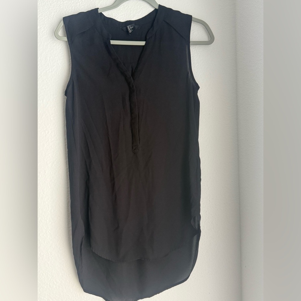 H&M Black Sleeveless V-Neck Tunic Camisole